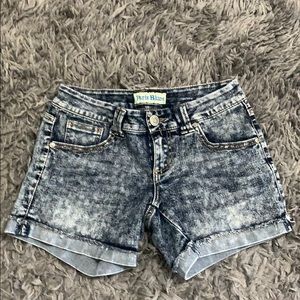 Paris blues shorts